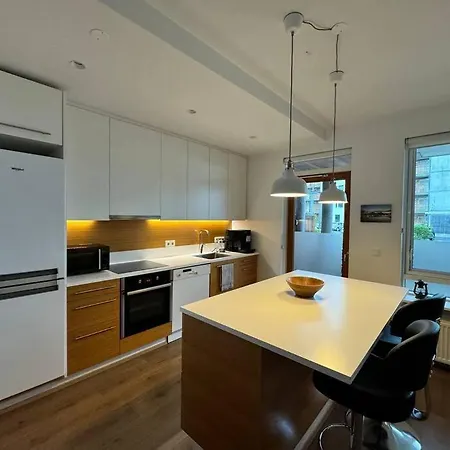 Comfort And Elegance In Downtown,